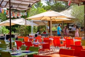 Complexes hoteliers VTF Le Castelet : photos des chambres