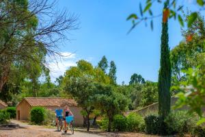 Complexes hoteliers VTF Le Castelet : photos des chambres