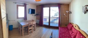 Appartements Boost Your Immo Chalet des Rennes 83 : Appartement Deluxe