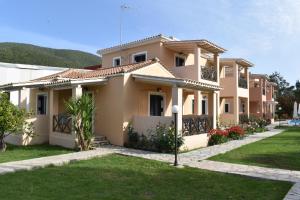 Heliotropia Houses Lefkada Greece