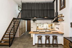 Дві незалежні квартири поряд загалом для 8 гостей, КЛ