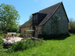 Maisons de vacances Charming and characterful home in the Auvergne with a view over the valley : photos des chambres