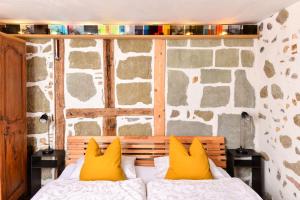 Two-Bedroom Apartment with Balcony 3 room in The Old Town Flat