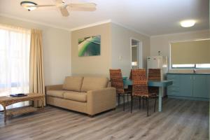 Aqua Villa Holiday Apartments