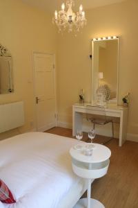 Dean End Apartment 2