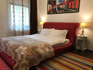 Deluxe Double Room with Balcony room in Calea Poienii Penthouse