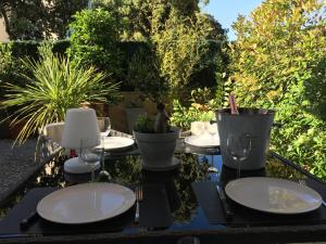 Appartements Villa Marcenac 45 m2, jardin, parking, wifi, netflix : photos des chambres