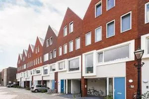 Canal House - Homestay - Zuidschermer