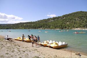 Campings Camping Rives du Lac de Sainte Croix : photos des chambres