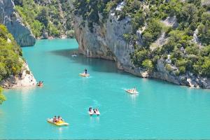 Campings Camping Rives du Lac de Sainte Croix : photos des chambres