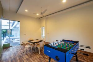 SaffronStays Vedanta - 5BR luxury villa with plunge pool, game zone, lawn & Tungarli Lake nearby