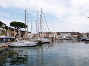 Campings Camping Domaine Du Golfe De Saint Tropez : photos des chambres