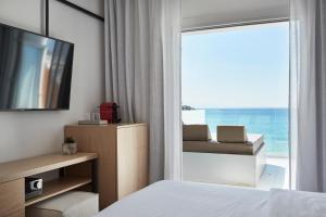 Mykonos Kosmoplaz Beach Resort Hotel Myconos Greece