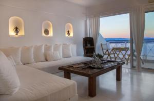 Spetses Elegant residence with Panoramic view by GHH Spetses Greece
