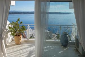 Spetses Elegant residence with Panoramic view by GHH Spetses Greece