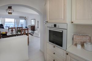 Spetses Elegant residence with Panoramic view by GHH Spetses Greece