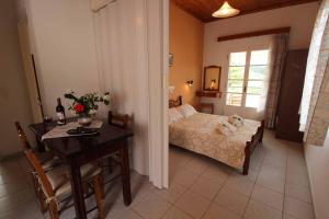 Frankis Apartments Agios Spyridonas Perithia