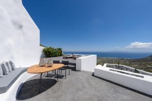 Delilah Villa by Senses Collection Santorini Greece