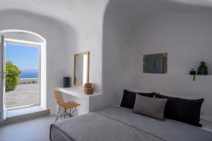 Delilah Villa by Senses Collection Santorini Greece