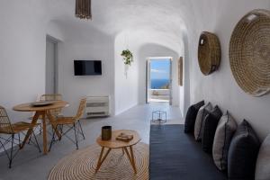 Delilah Villa by Senses Collection Santorini Greece