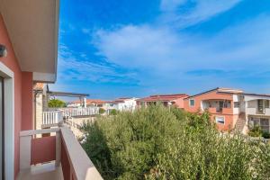 Apartments with parking space Vir - 16768