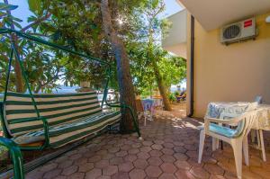 Studio with Terrace and Sea View room in Apartments by the sea Pisak Omis - 2802