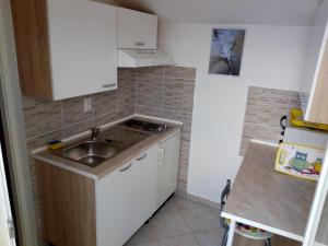 Studio with Balcony and Sea View room in Apartments by the sea Racisce Korcula - 4360