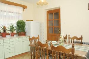 Two-Bedroom Apartment with Terrace and Sea View room in Family friendly seaside apartments Orebic Peljesac - 4537