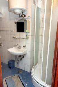 Double Room room in Apartments and rooms by the sea Dubrovnik - 4735