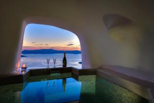 Iriana Suites Santorini Greece