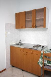 Studio with Balcony and Sea View room in Apartments by the sea Stomorska Solta - 5239