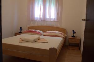 Apartments by the sea Rogoznica - 5269