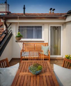 City Nest Apartments by Adrez