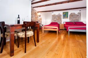 Studio Oscar IV With Terrace and Sea View