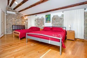 Studio Oscar IV With Terrace and Sea View