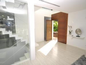 Villa with Private Pool room in Atzur