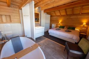 Chalets Maison Puy Saint Vincent : photos des chambres