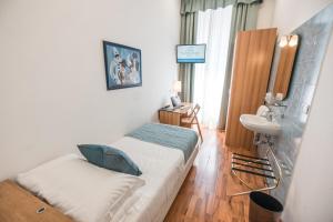Single Room with Private External Bathroom room in Nuovo Albergo Centro