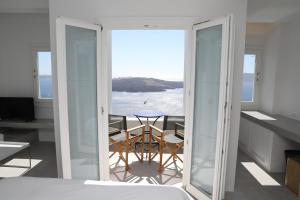 Superior Suite Balcony Caldera View room in Panorama Suites