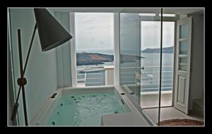 Nefeles Luxury Suites Santorini Greece