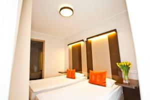 Platinum Palace Apartments