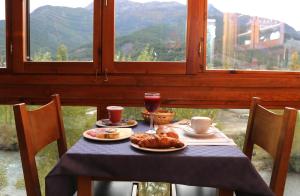 HOSTAL RIO ARA BELLOSTA by Vivere Stays