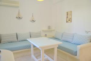 Veletas Apartments Milos Greece