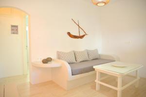 Veletas Apartments Milos Greece