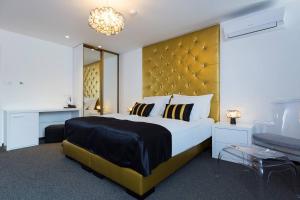 B Gold Luxury rooms B&B