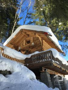 Chalets Le Mazot de la Fis : photos des chambres