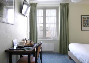 Hotels Auberge du Cabestan Hotel Audierne : photos des chambres