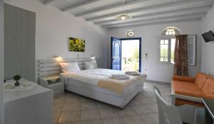 Nostos Beachfront Apartments & Studios Tinos Greece