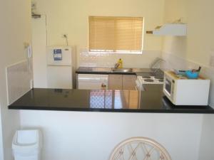 Tradewinds McLeod Holiday Apartments