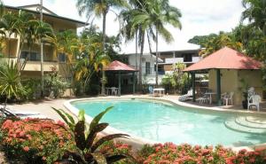 Tradewinds McLeod Holiday Apartments